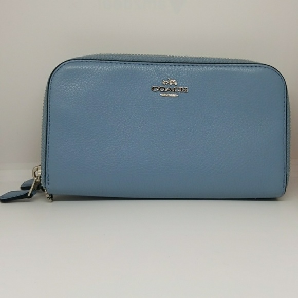 Coach Handbags - Coach Wallet